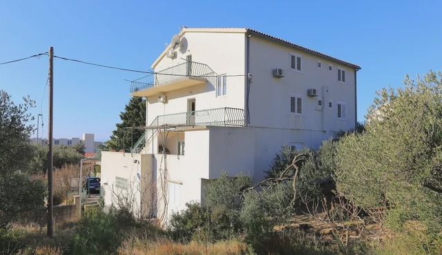 Two bedroom apartment with balcony and sea view Tučepi, Makarska (A-16914-d)