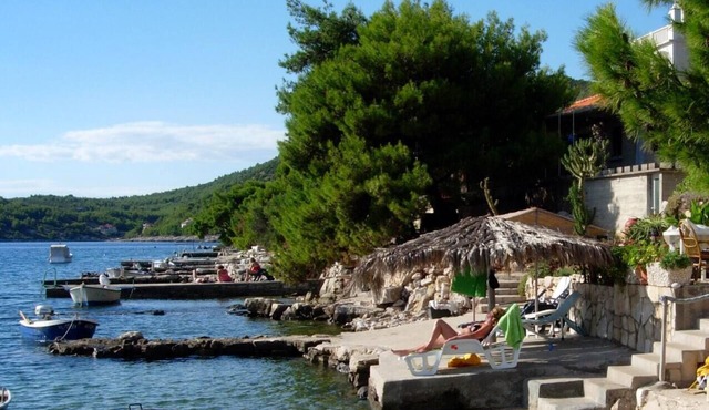Two bedroom apartment with terrace and sea view Karbuni, Korčula (A-4465-a)