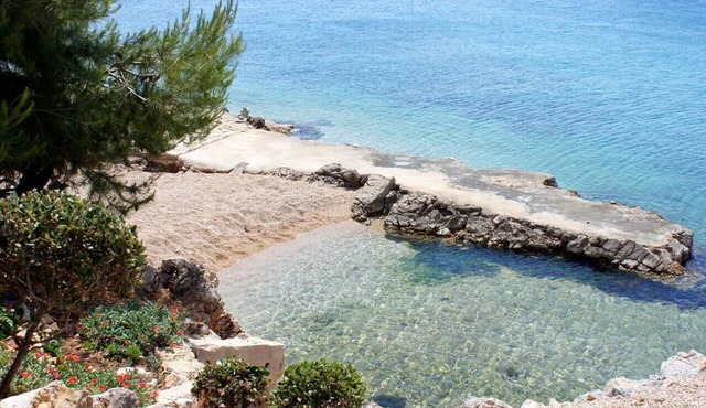Two bedroom apartment with terrace Mandre, Pag (A-6545-c) in Kolan