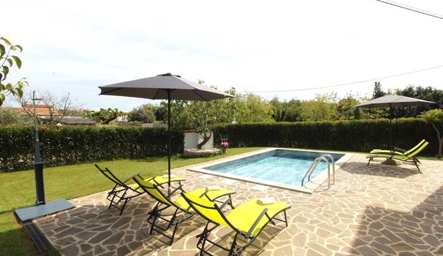 Two bedroom apartment with a swimming pool Rožac, Umag (A-27251-b)