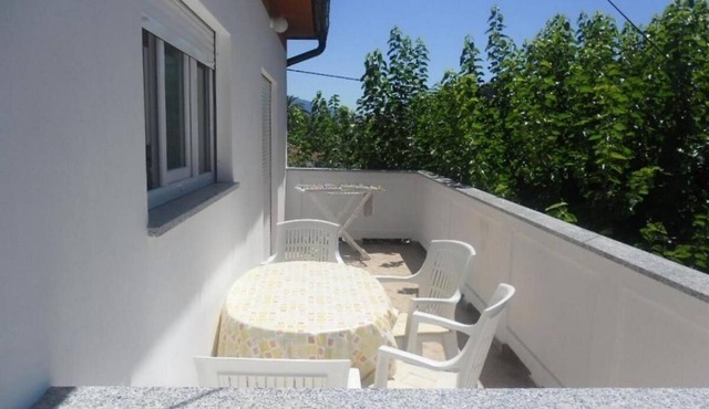 Two bedroom apartment with balcony Supetarska Draga - Donja, Rab (A-20773-a)