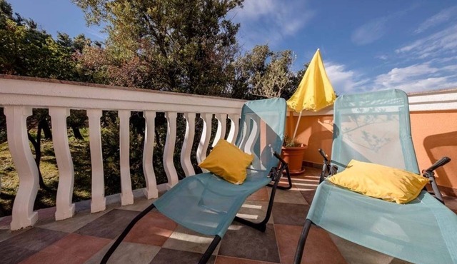 Two bedroom apartment with terrace Supetarska Draga - Gonar, Rab (A-27566-f) in Rab