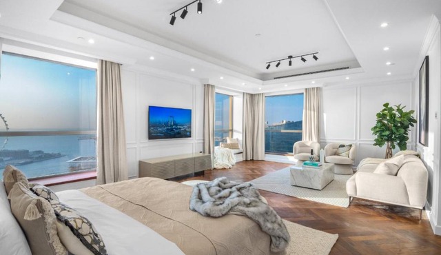 Ultimate 5BR Duplex Sky Villa with Private Pool and Panoramic Views by Exclusive Holiday Homes in Dubai