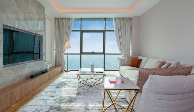 Upgraded 1 Bedroom at Liberty House, DIFC in Dubai