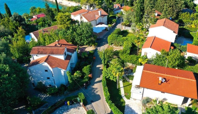 Vacation house Luka in Malinska