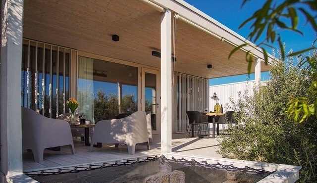 Vanellus Villas Sleeps 6 with Jacuzzi
