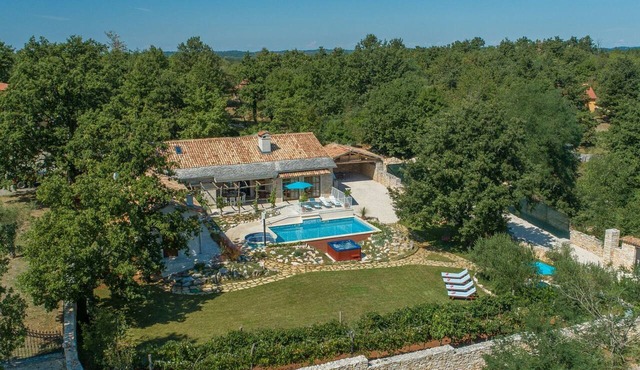 Vila Lipica by Interhome