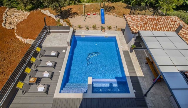 Villa A.R.T. Viskovici