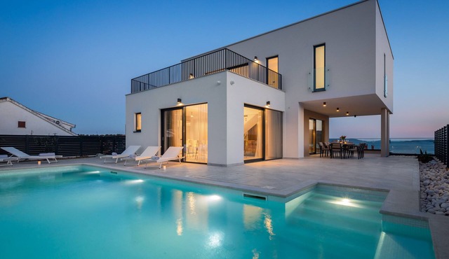 Villa Anterosa in Seget Vranjica