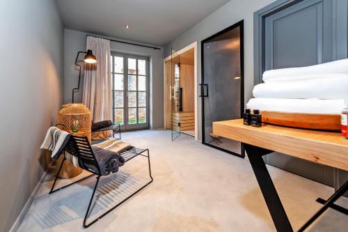 Villa Art Renata with Pool, Hot Tub & Sauna