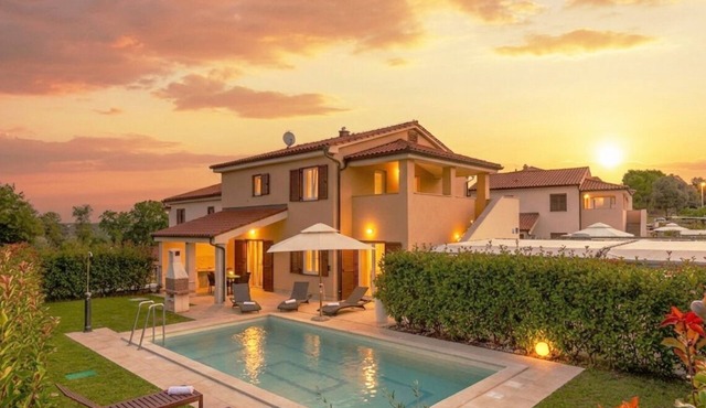 Villa Banjole by WiiBuk