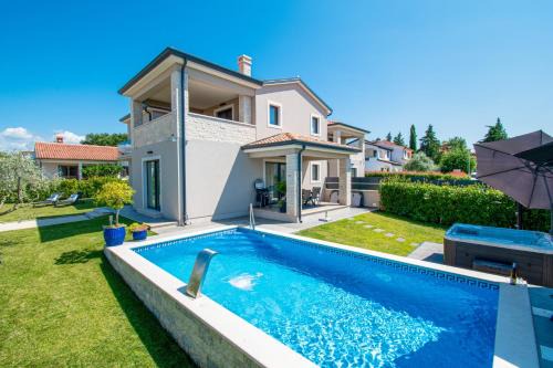 Villa Bavarian Relax in Porec,Istrien - by Istrabook in Kukci