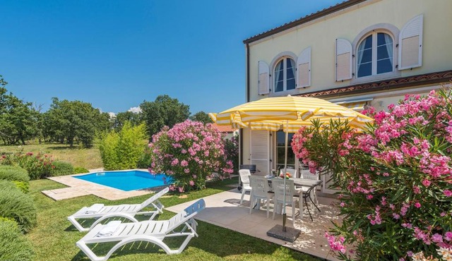 Villa Bella Vista with Sea View