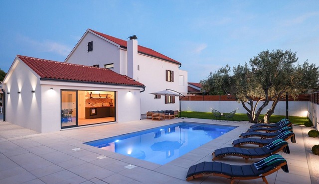 Villa Elaia with heated pool