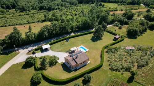 Villa Elida with Heated Pool - Central Istria