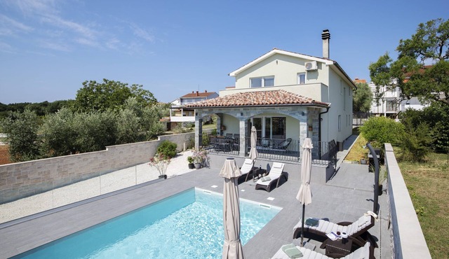 Villa Eman in Pula
