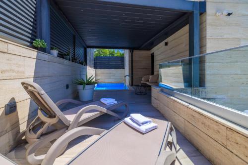 VILLA FRAN - DELUXE PENTHOUSE SUITE with private pool # 4