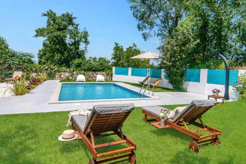 Villa Gravisi by Villa Plus