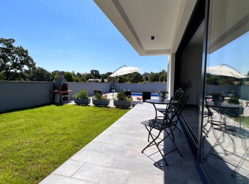 Villa H