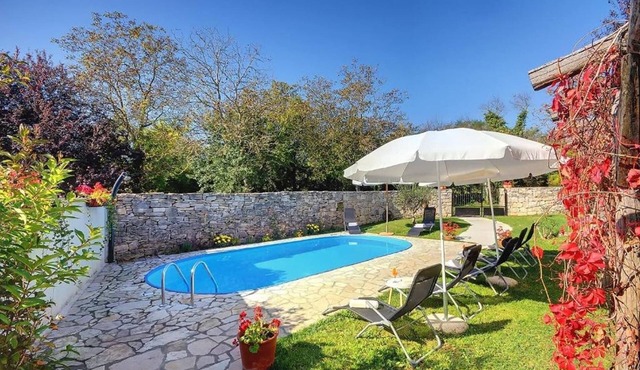 Villa Katherine with Pool and Game Room