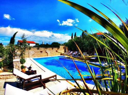 Villa Kos Murter Apartments in Murter