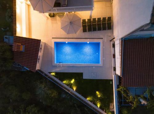 Villa L&L with swimming pool and seaview in Split
