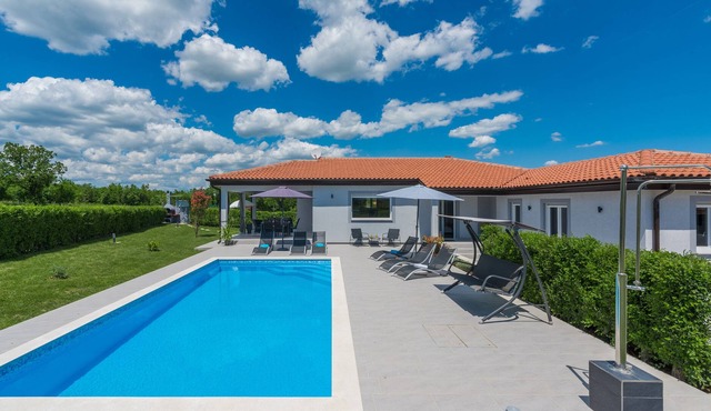 Villa Lovre nearby Labin – Crovillas GmbH in Labin