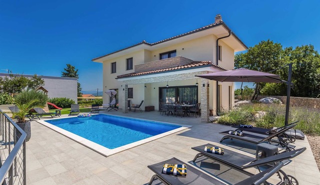 Villa MERAVIGLIA with private pool in Kosić