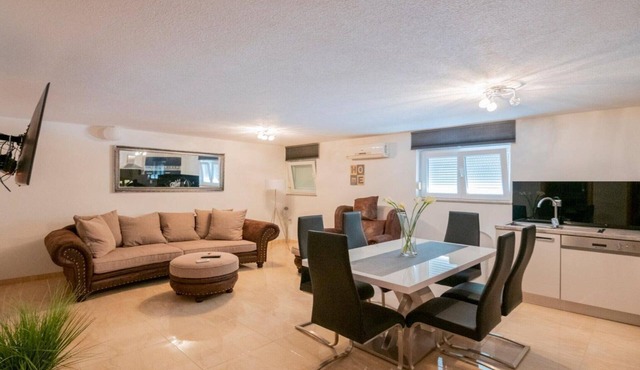 Villa Mia 2 - Six Bedroom Villa with Private Pool in Krivodol