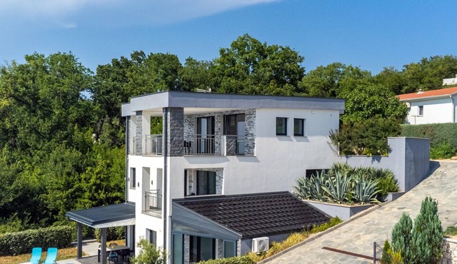 Villa Nada sea view&whirpool island Krk by Villas