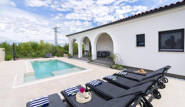 Villa Olivarum