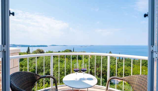 Villa Panorama Dubrovnik - Comfort Double Room with Balcony and Sea View in Mlini