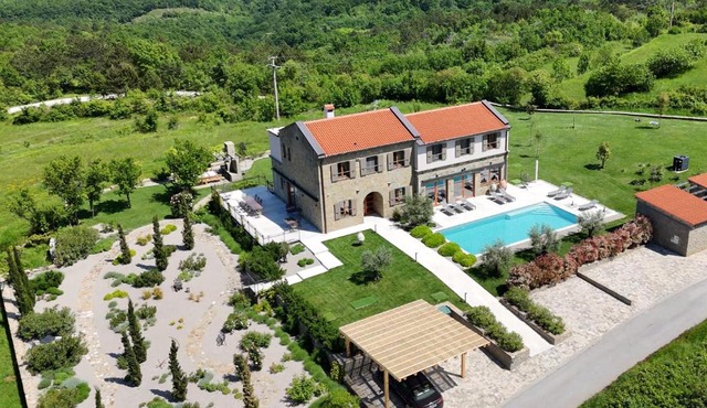Villa Paradiso dIstria with Spa and heated pool in Kućibreg