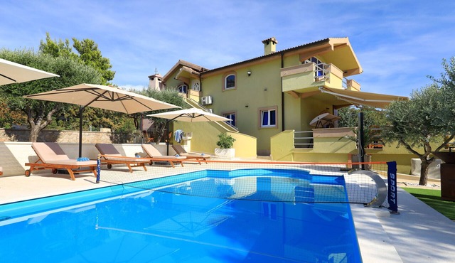 Villa Paulina with Heated Pool
