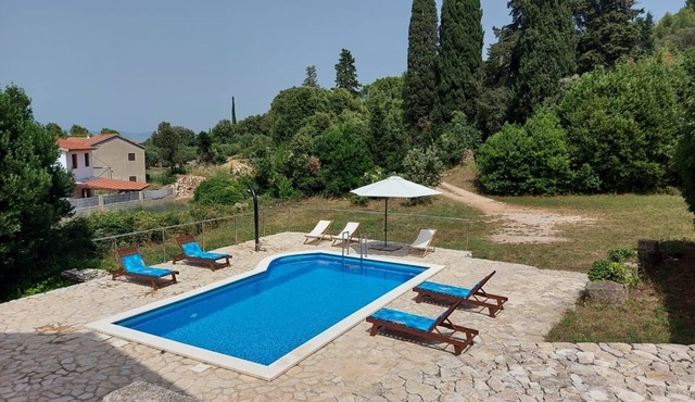 Villa Pharos