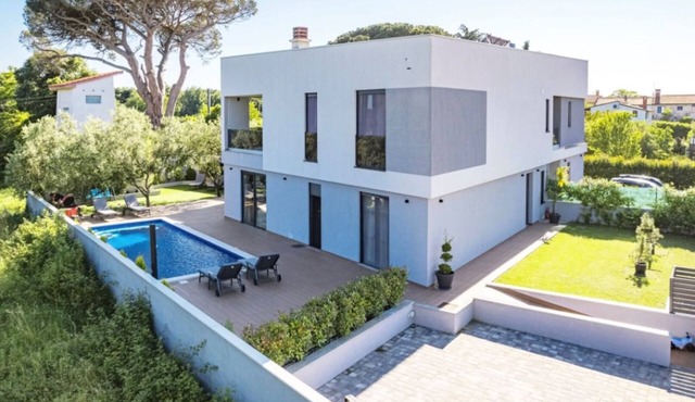 Villa Pinus by Villas Guide