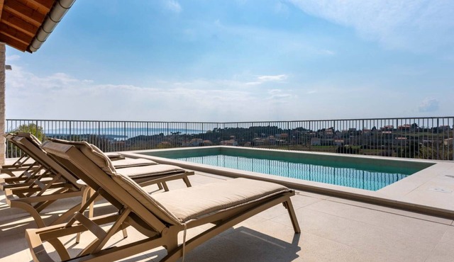 Villa Rabella – luxury by Villas Guide