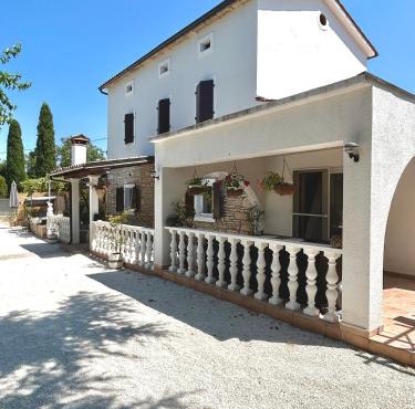 Villa Roža in Rebići