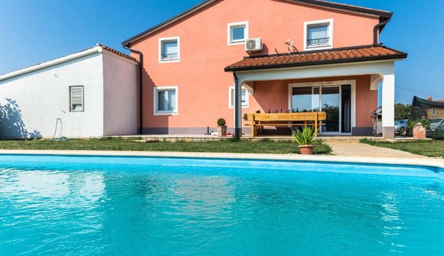 Villa Roza in Sveti Lovreč Pazenatički