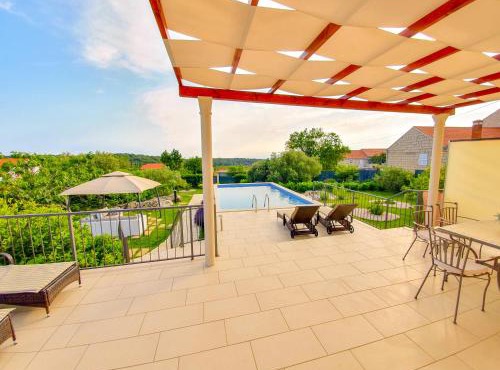 Villa Sun in Čilipi