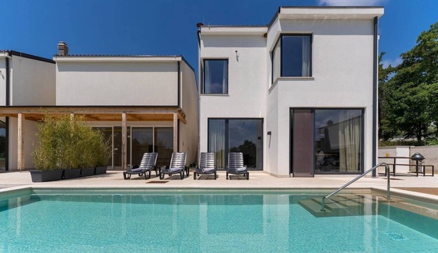 Villa Sunset with pool, Fuškulin