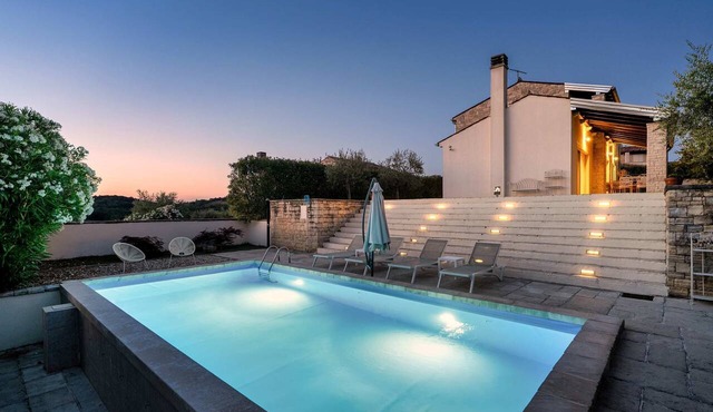Villa Vinea (100691-K1) - Momjan
