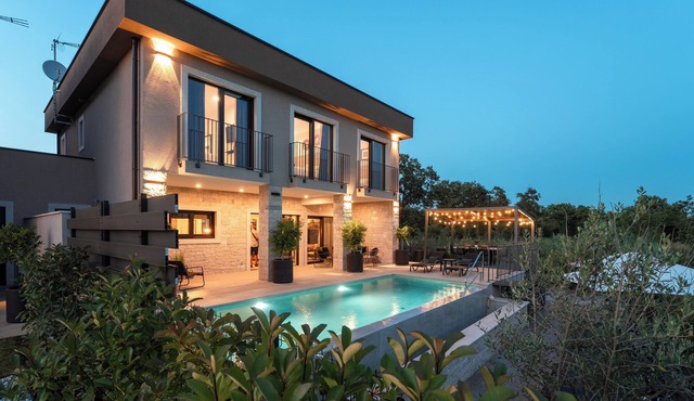 Villa with pool and wellness for 8 persons, 4 bedrooms,