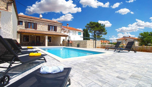Villa with swimming pool and sun terrace