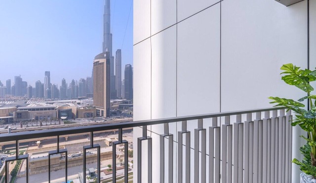 Vogue, Downtown with Easy Access to Dubai Mall in Dubai