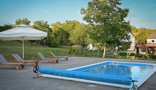 Wellness holiday home with pool near Papuk Nature Park