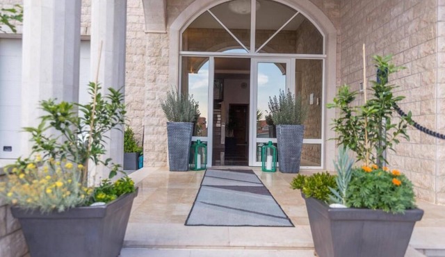 White Stone Villa