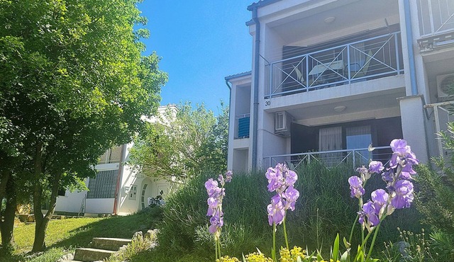 Wohnung auf zwei Etagen mit Terrasse und Balkon by Interhome in Novi Vinodolski/Klenovica