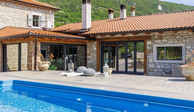 Wonderful private villa with private pool, A/C, WIFI, TV, terrace, pets allowed and panoramic view