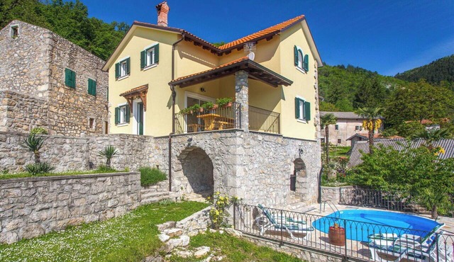 Wonderful private villa with private pool, WIFI, A/C, TV, terrace, pets allowed and panoramic view